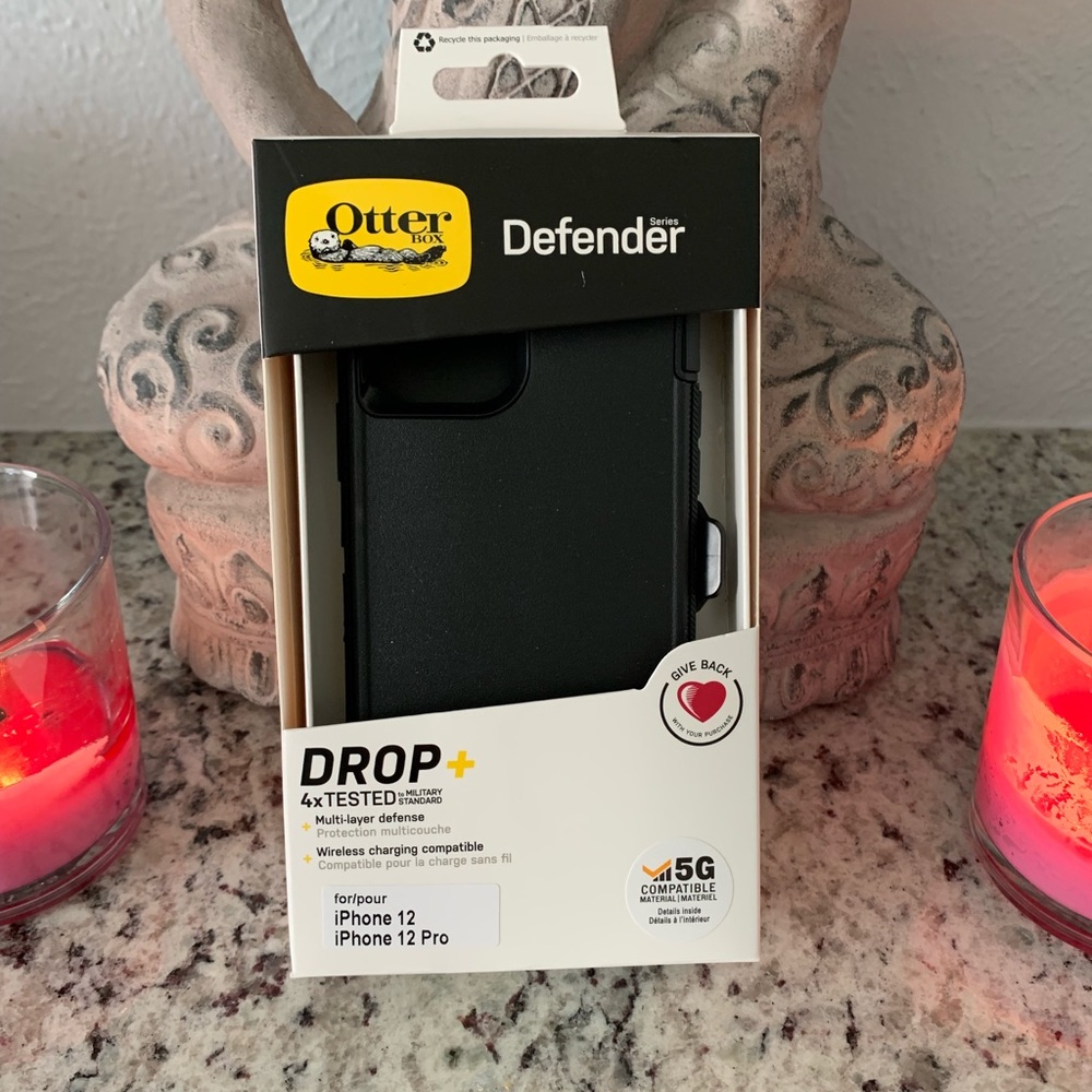 iPhone 12 and iPhone 12 Pro otterbox defender case